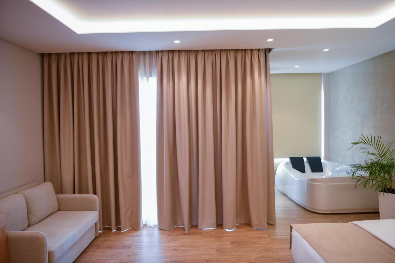 Hotel Zanzi Durrës Zewnętrze zdjęcie