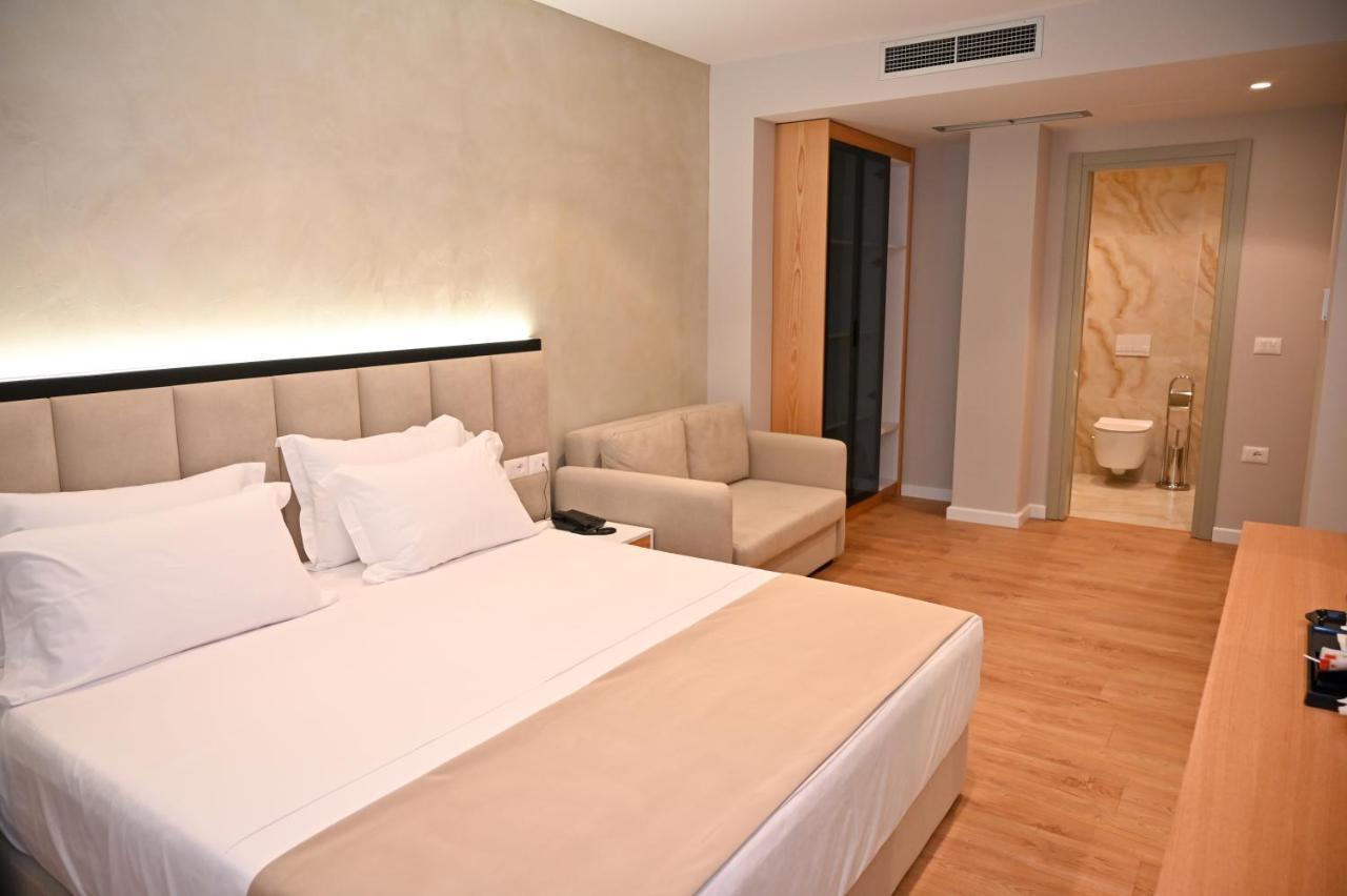 Hotel Zanzi Durrës Zewnętrze zdjęcie