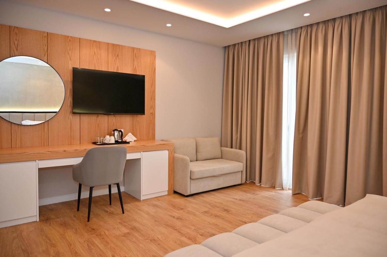 Hotel Zanzi Durrës Zewnętrze zdjęcie