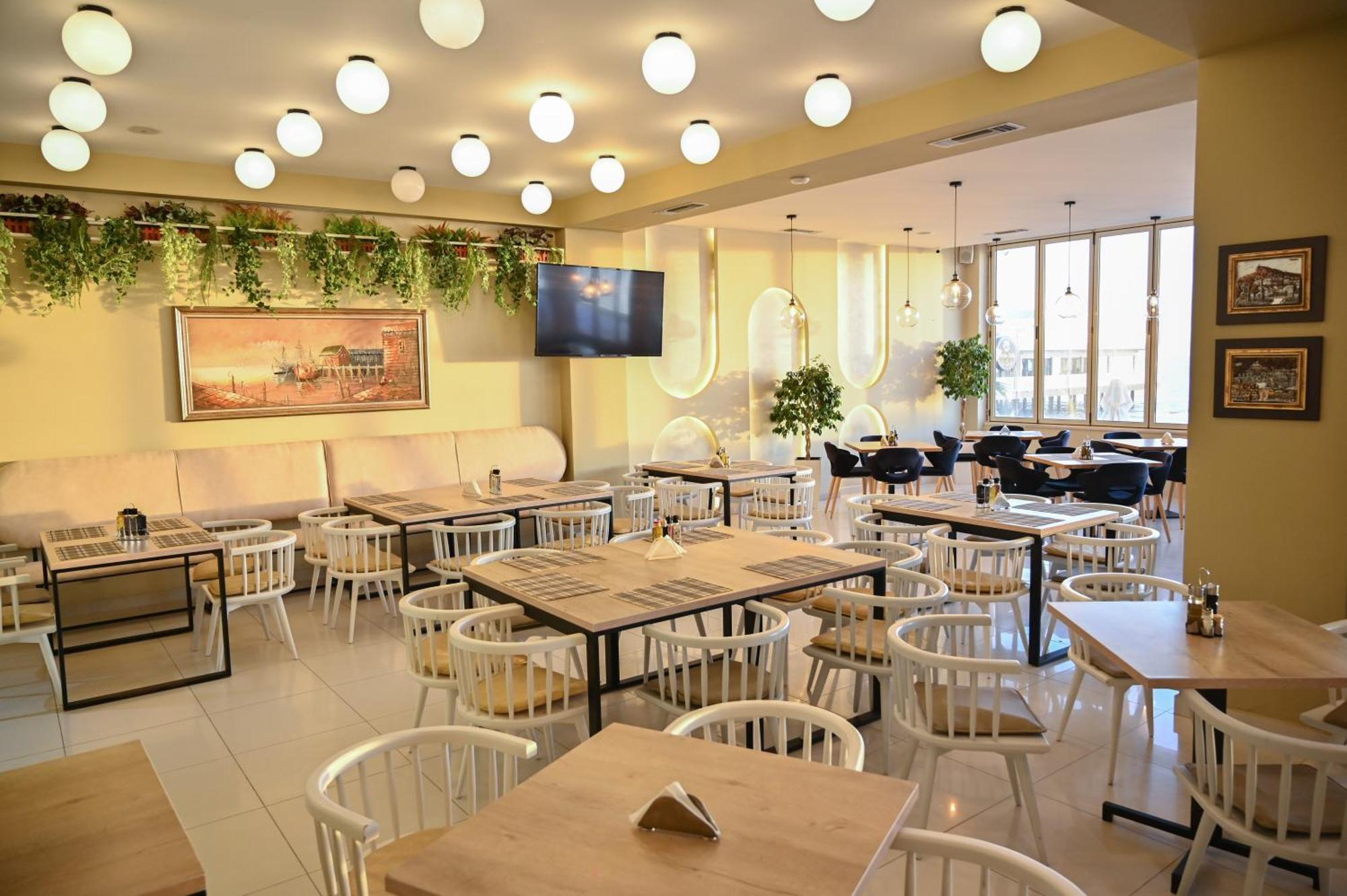 Hotel Zanzi Durrës Zewnętrze zdjęcie