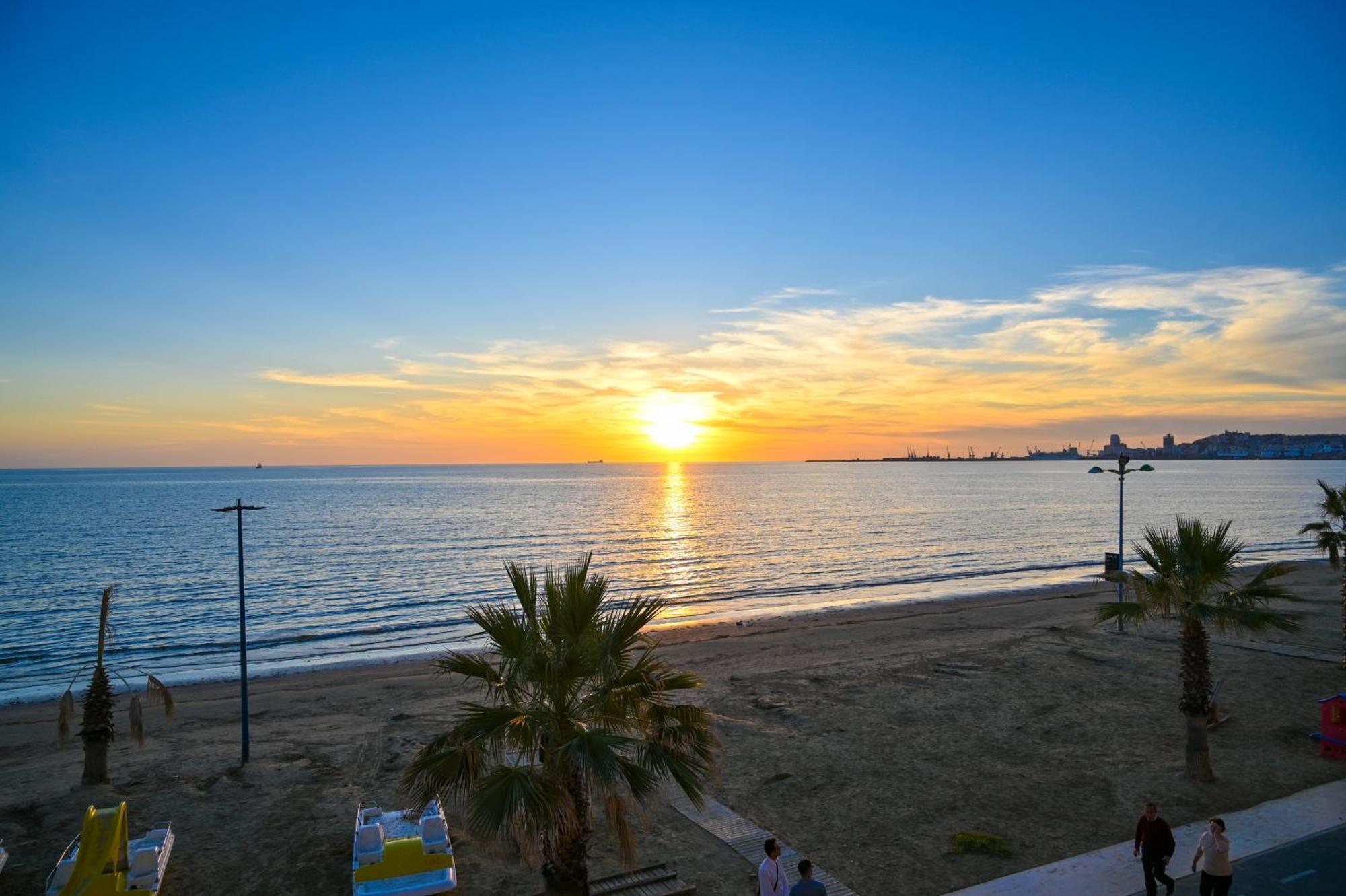 Hotel Zanzi Durrës Zewnętrze zdjęcie