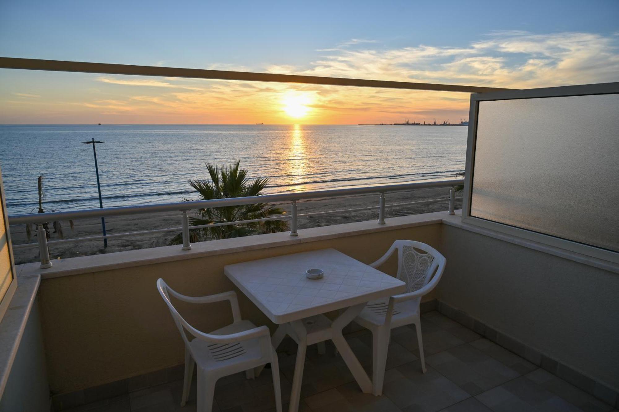 Hotel Zanzi Durrës Zewnętrze zdjęcie