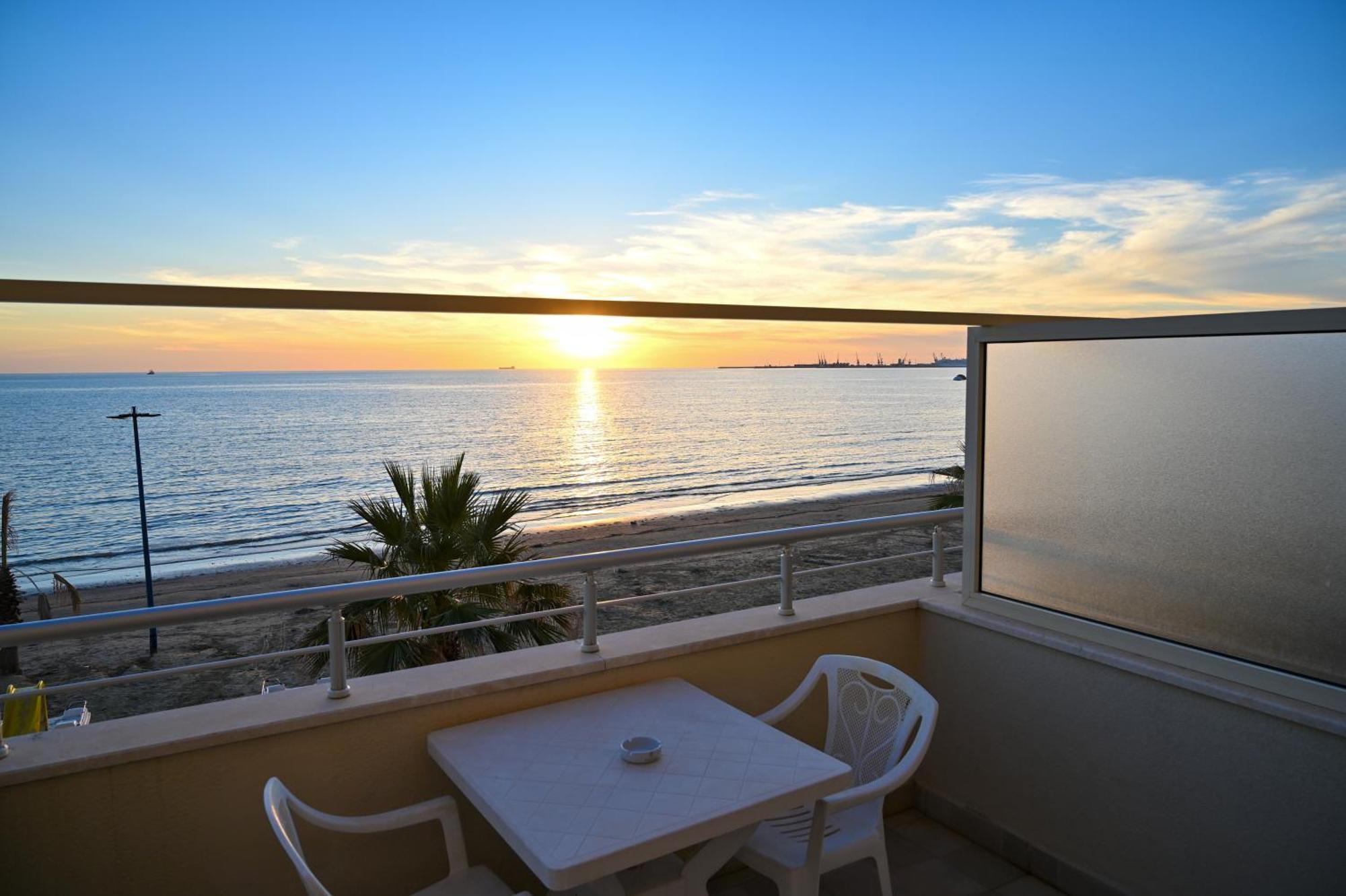 Hotel Zanzi Durrës Zewnętrze zdjęcie