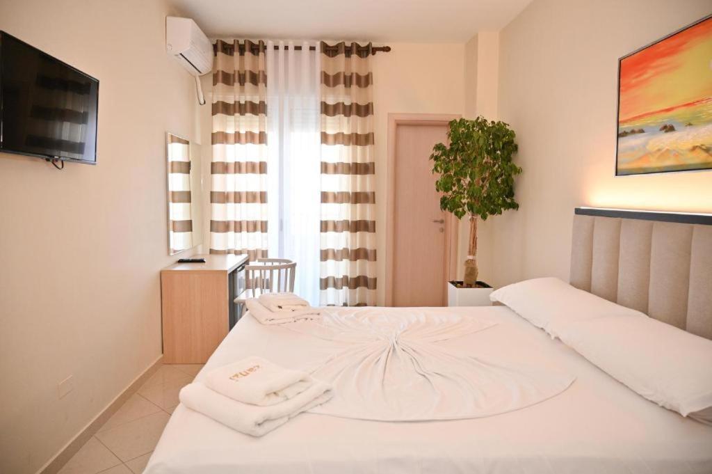 Hotel Zanzi Durrës Zewnętrze zdjęcie